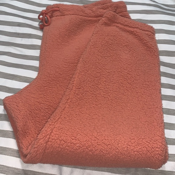 Wild Fable Dusty Rose Sherpa Sweats - Picture 1 of 3